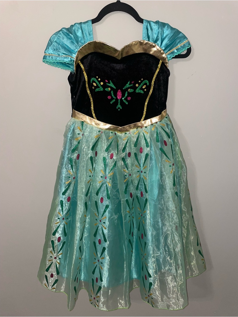 Princess Anna Frozen Costume Play Dress Up Halloween Size age 8-9 yrs